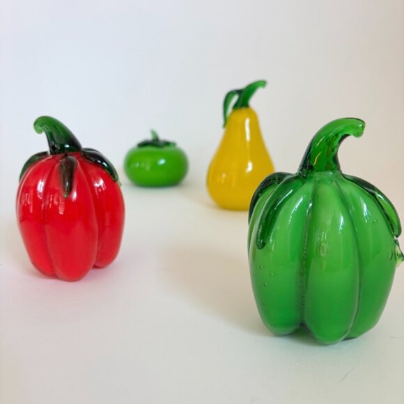 Set of 4 Handblown Glass Veggies – Peppers, Green Tomato, Pear - Picture 3 of 3